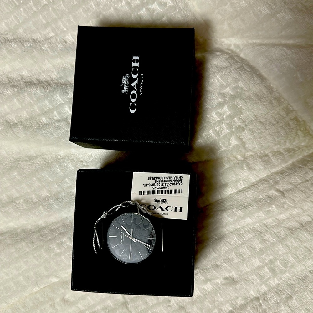 Men’s coach watch black and gray